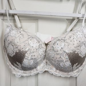 VICTORIA'S SECRET VERY SEXY push up bra